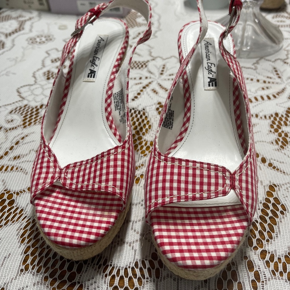 American Eagle 9 Gingham Espadrille Wedges NWOB